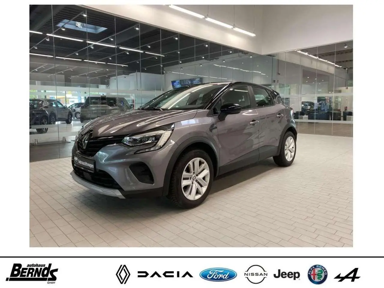 Photo 1 : Renault Captur 2023 Petrol