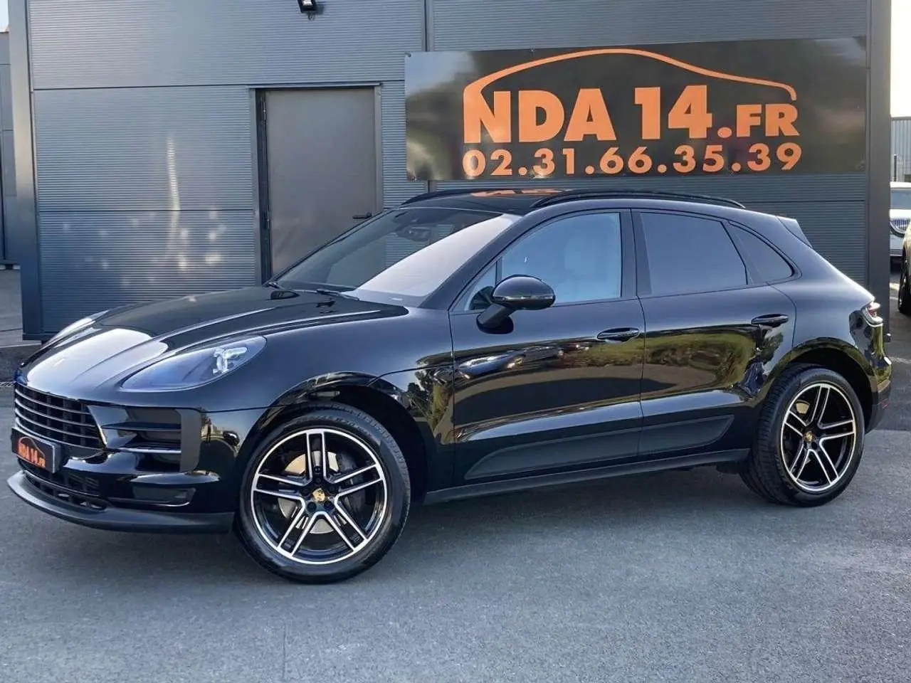 Photo 1 : Porsche Macan 2019 Essence