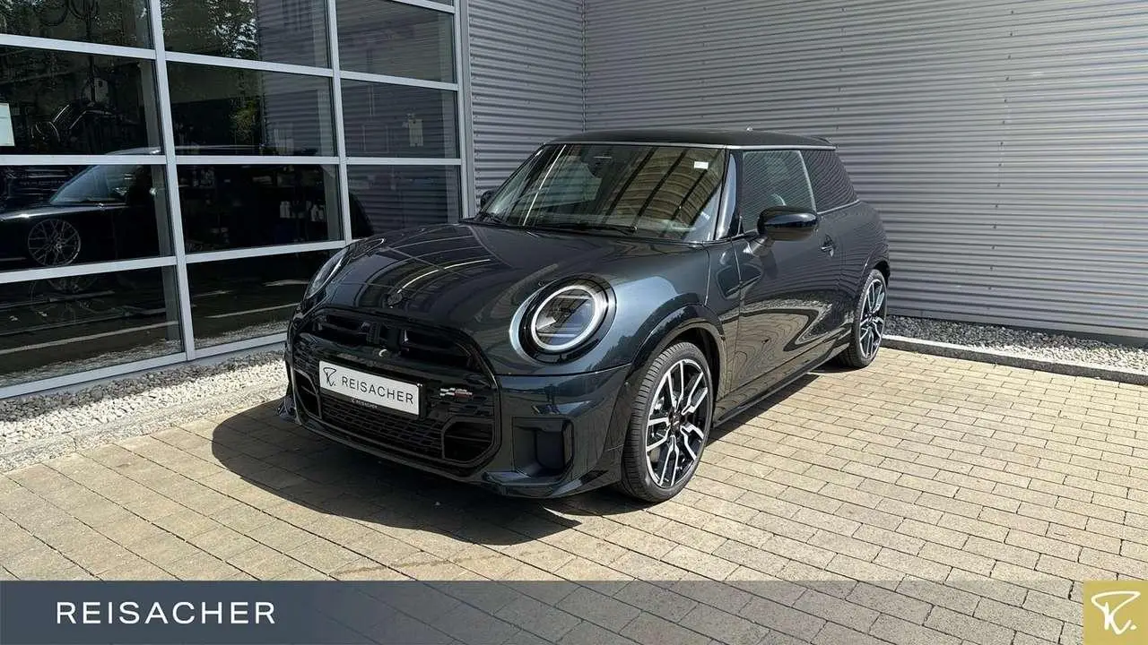 Photo 1 : Mini Cooper 2024 Petrol