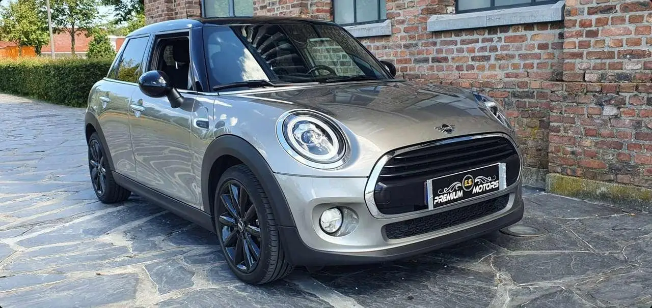 Photo 1 : Mini Cooper 2018 Petrol