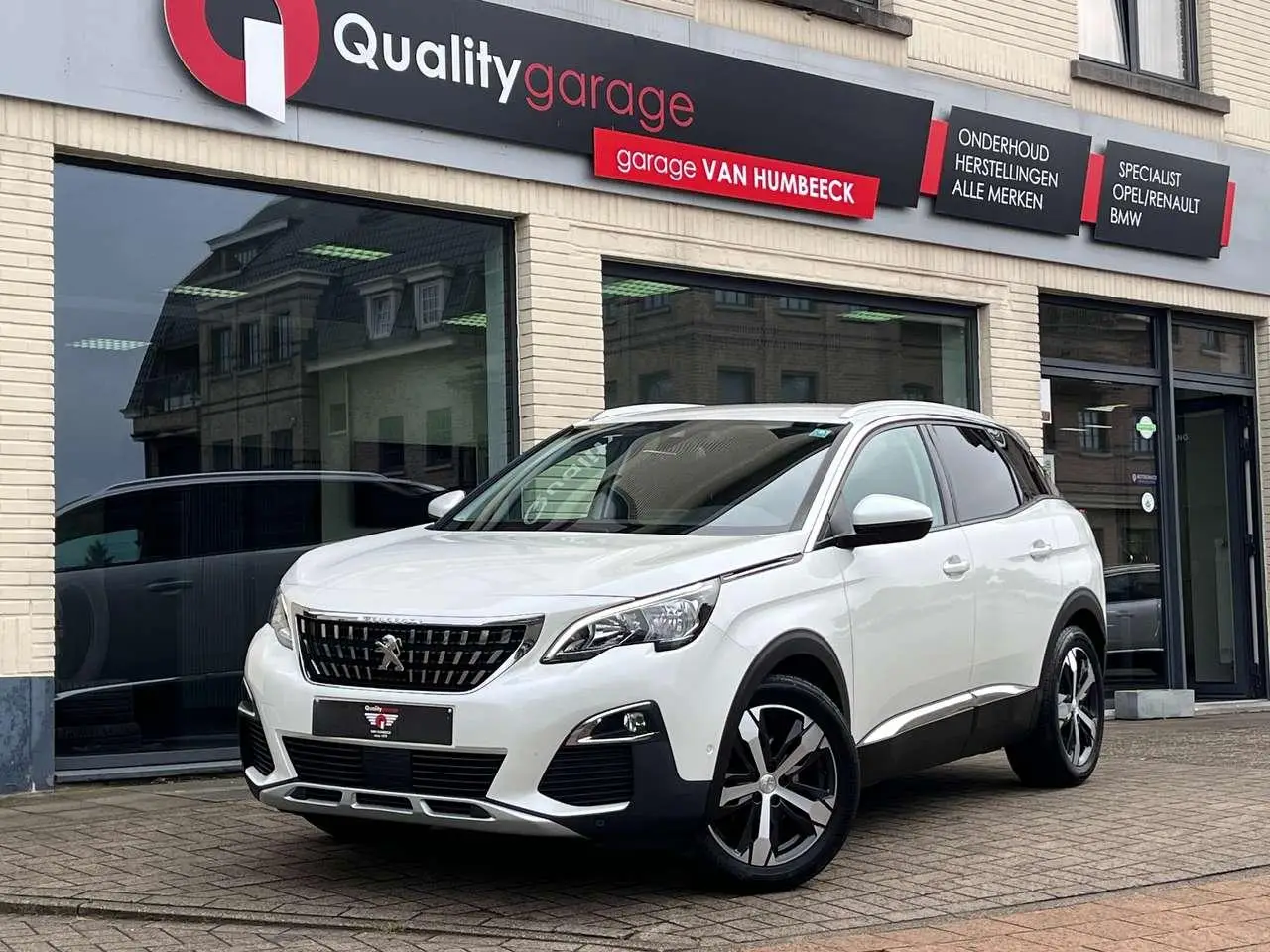 Photo 1 : Peugeot 3008 2018 Petrol