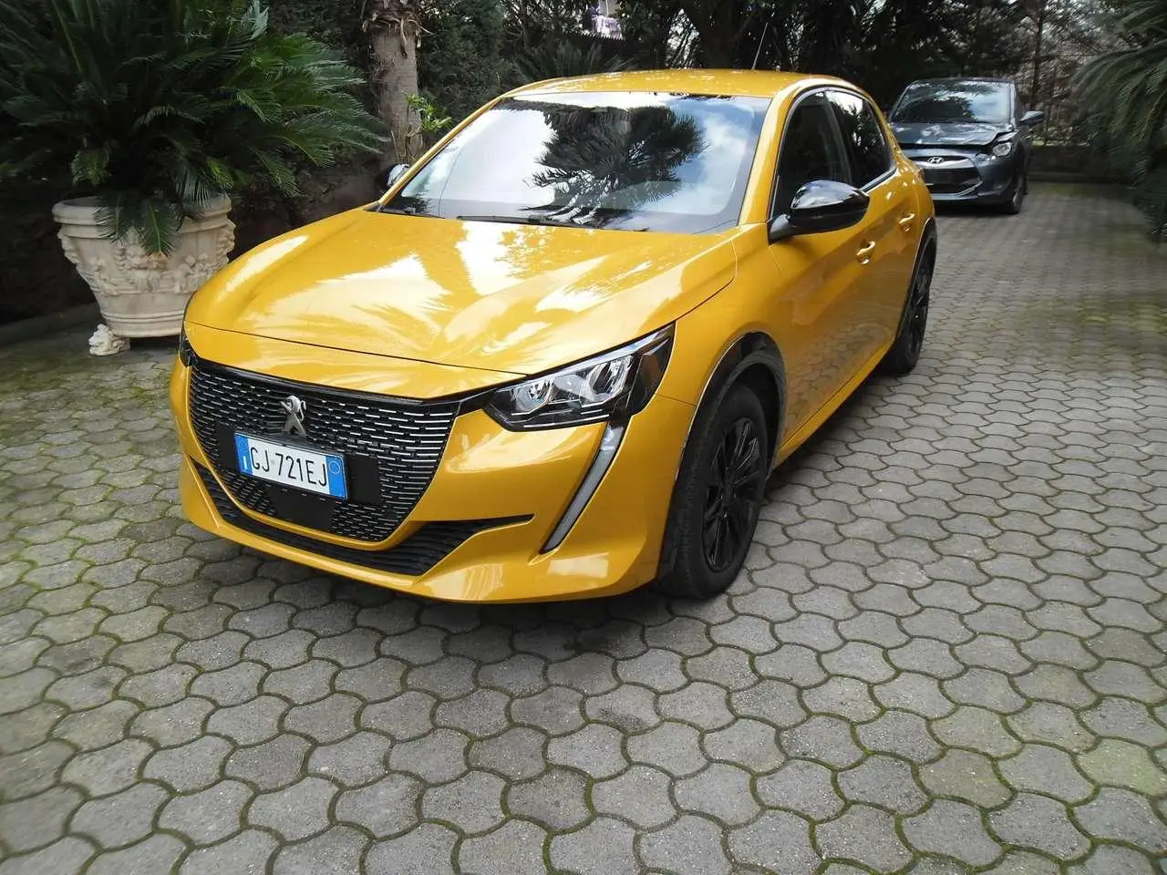 Photo 1 : Peugeot 208 2022 Electric