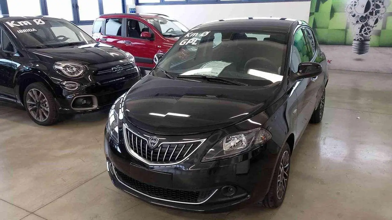 Photo 1 : Lancia Ypsilon 2024 LPG