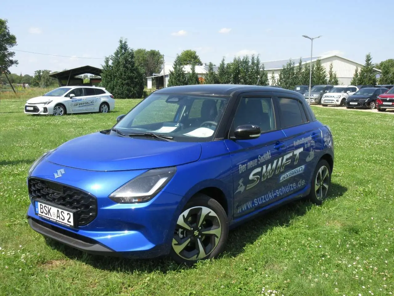 Photo 1 : Suzuki Swift 2024 Petrol