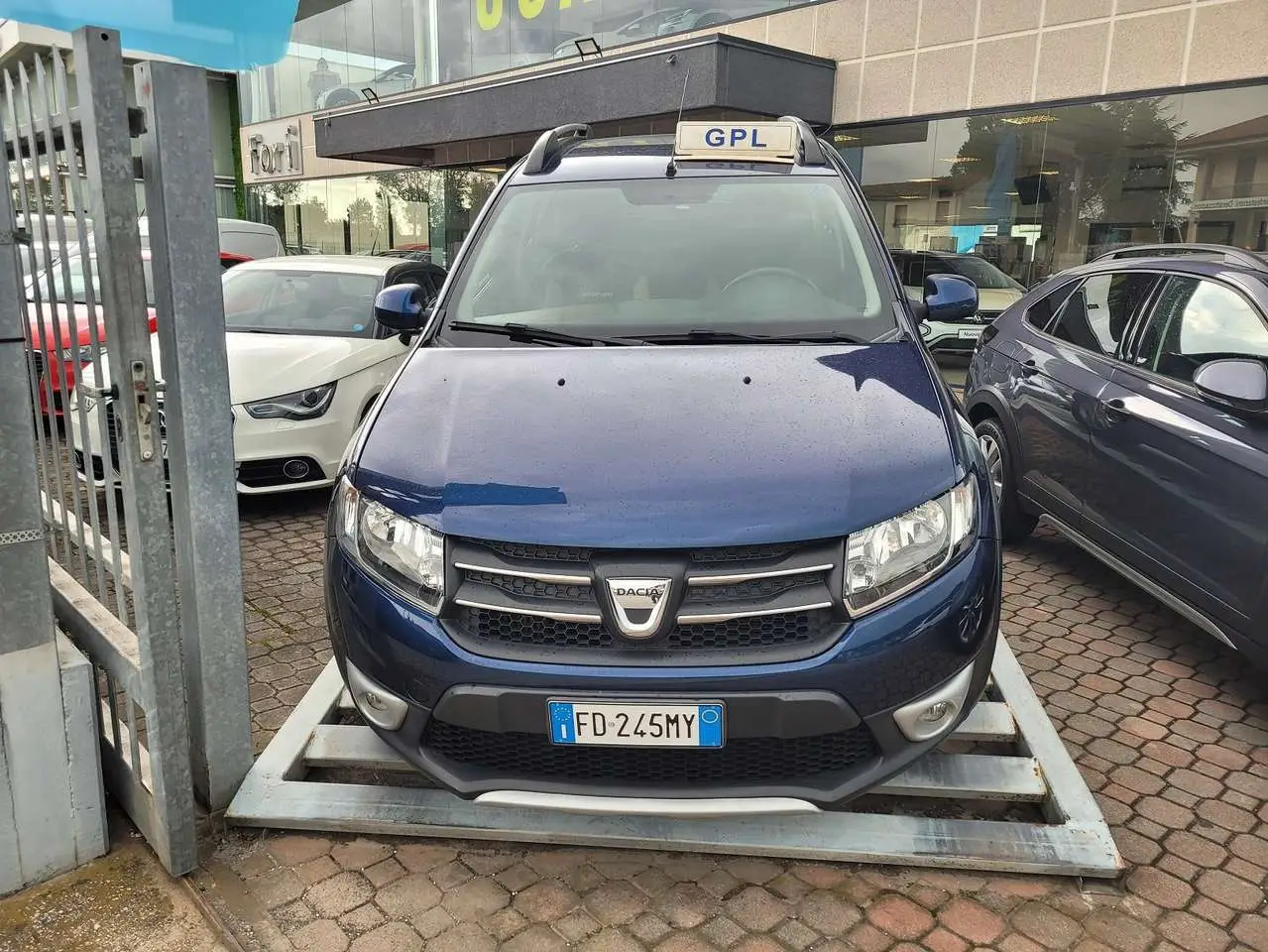 Photo 1 : Dacia Sandero 2016 LPG