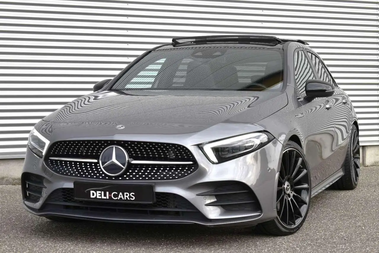 Photo 1 : Mercedes-benz Classe A 2018 Petrol