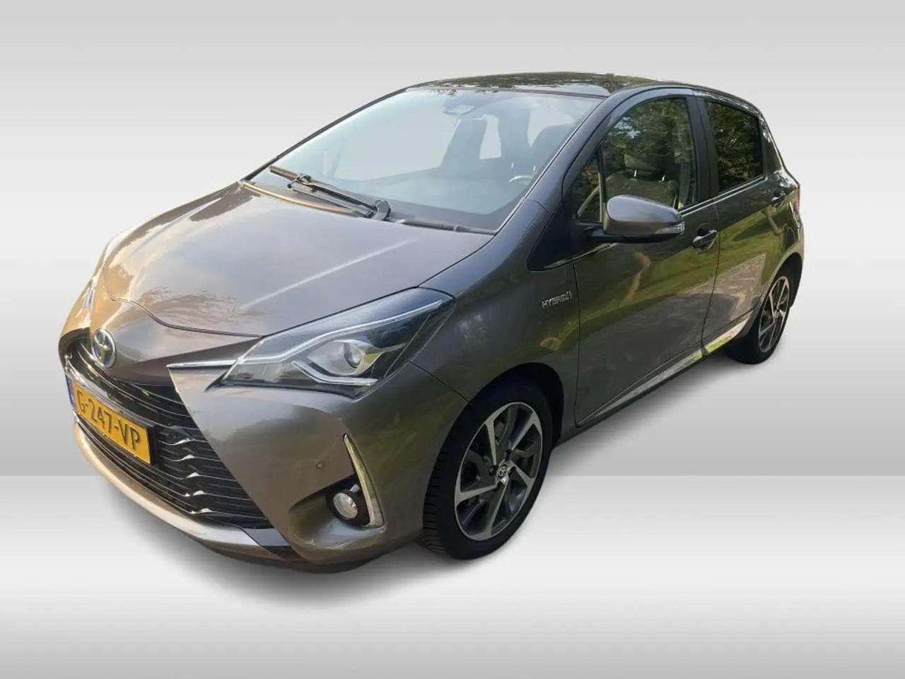 Photo 1 : Toyota Yaris 2017 Hybrid