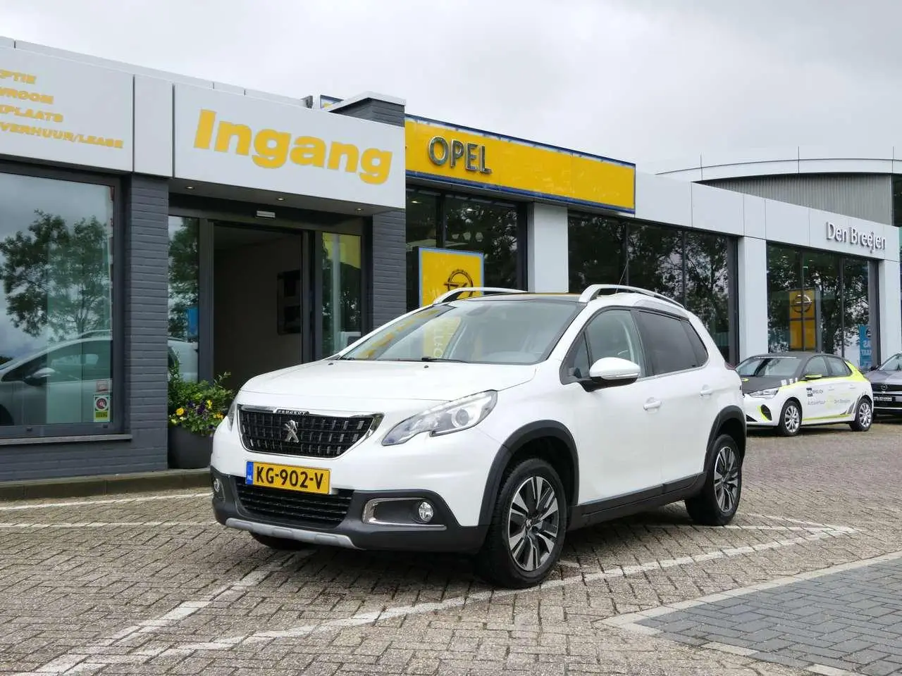 Photo 1 : Peugeot 2008 2016 Petrol