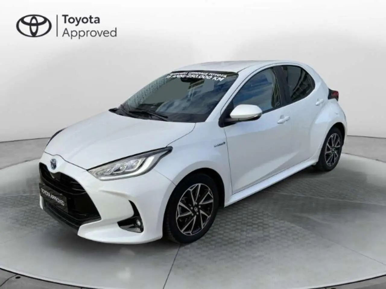 Photo 1 : Toyota Yaris 2021 Hybrid