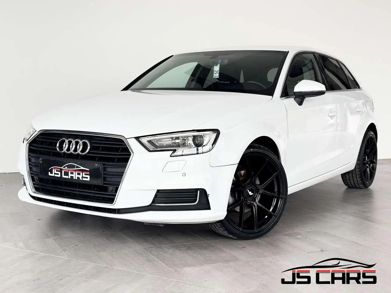 Photo 1 : Audi A3 2018 Essence