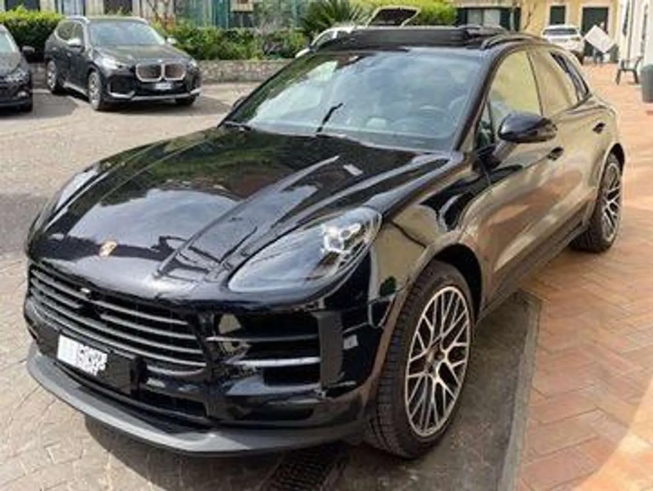 Photo 1 : Porsche Macan 2019 Essence