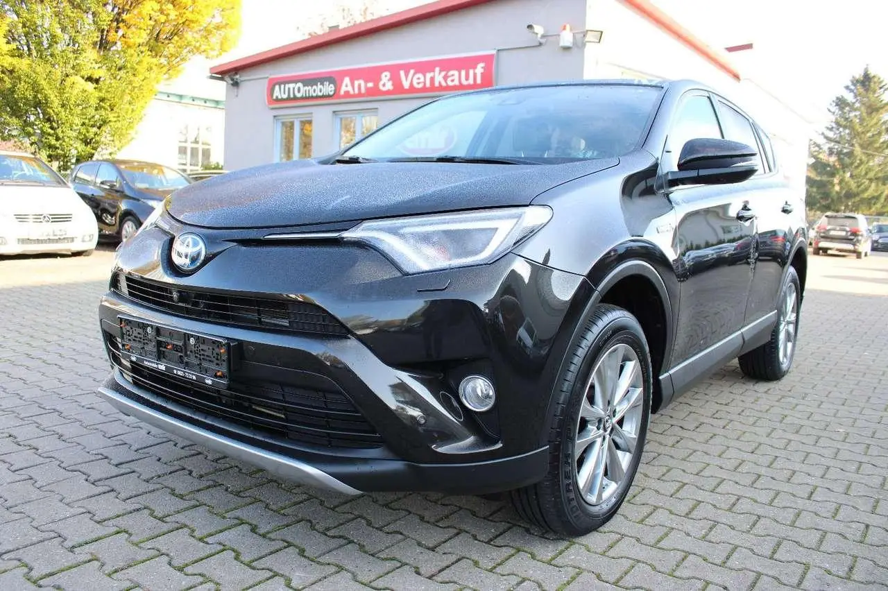 Photo 1 : Toyota Rav4 2017 Essence