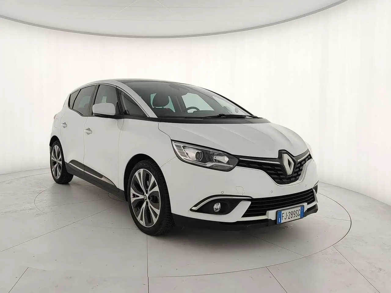 Photo 1 : Renault Scenic 2017 Diesel