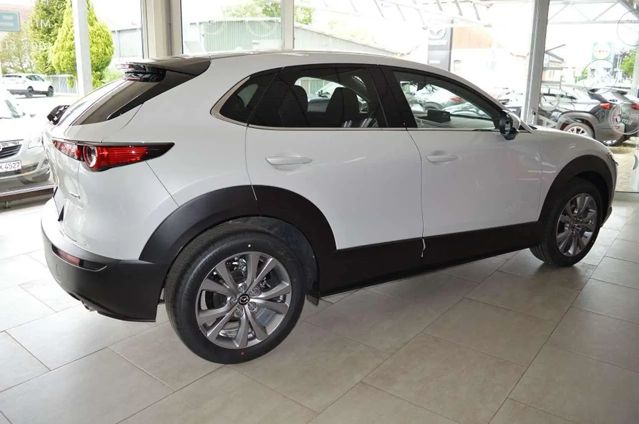 Photo 1 : Mazda Cx-30 2024 Hybride