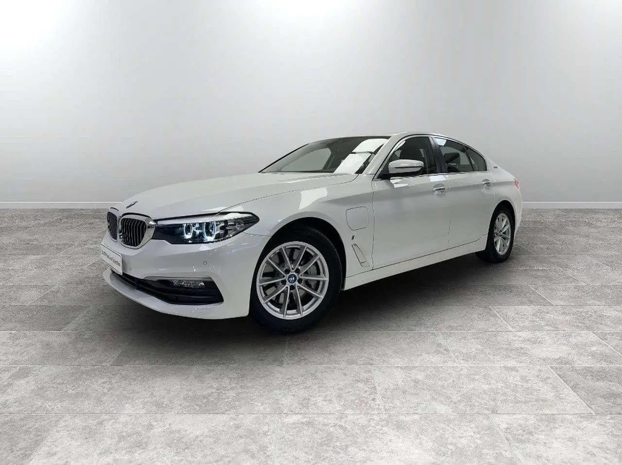 Photo 1 : Bmw Serie 5 2019 Hybride