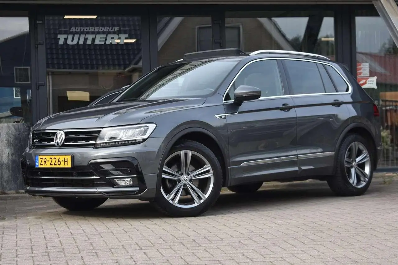 Photo 1 : Volkswagen Tiguan 2019 Petrol