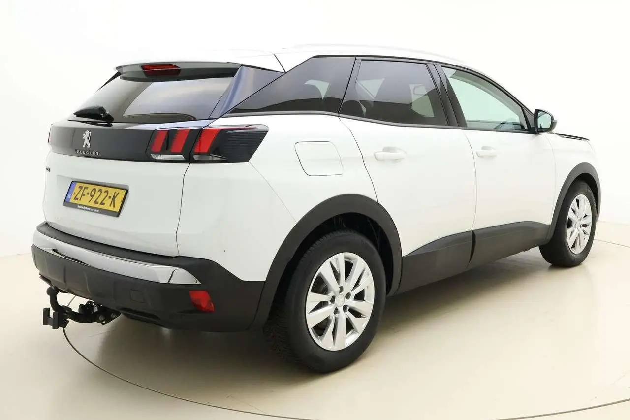 Photo 1 : Peugeot 3008 2019 Petrol