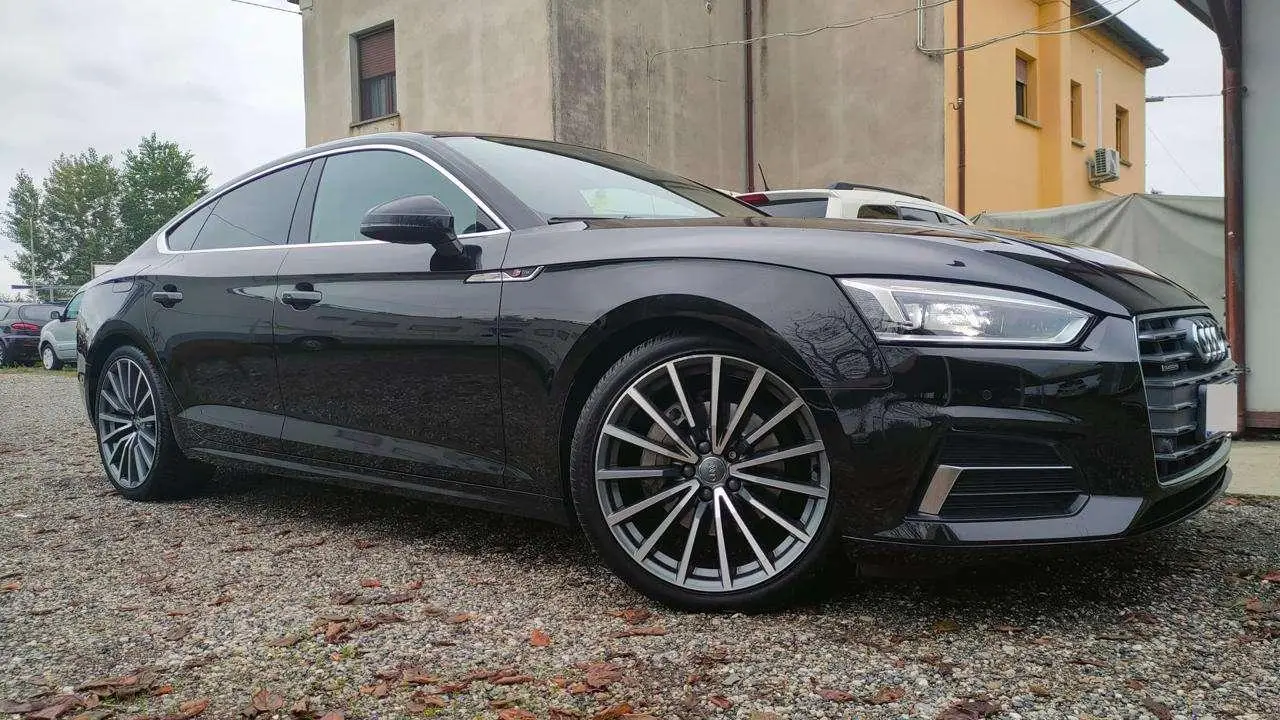 Photo 1 : Audi A5 2017 Diesel