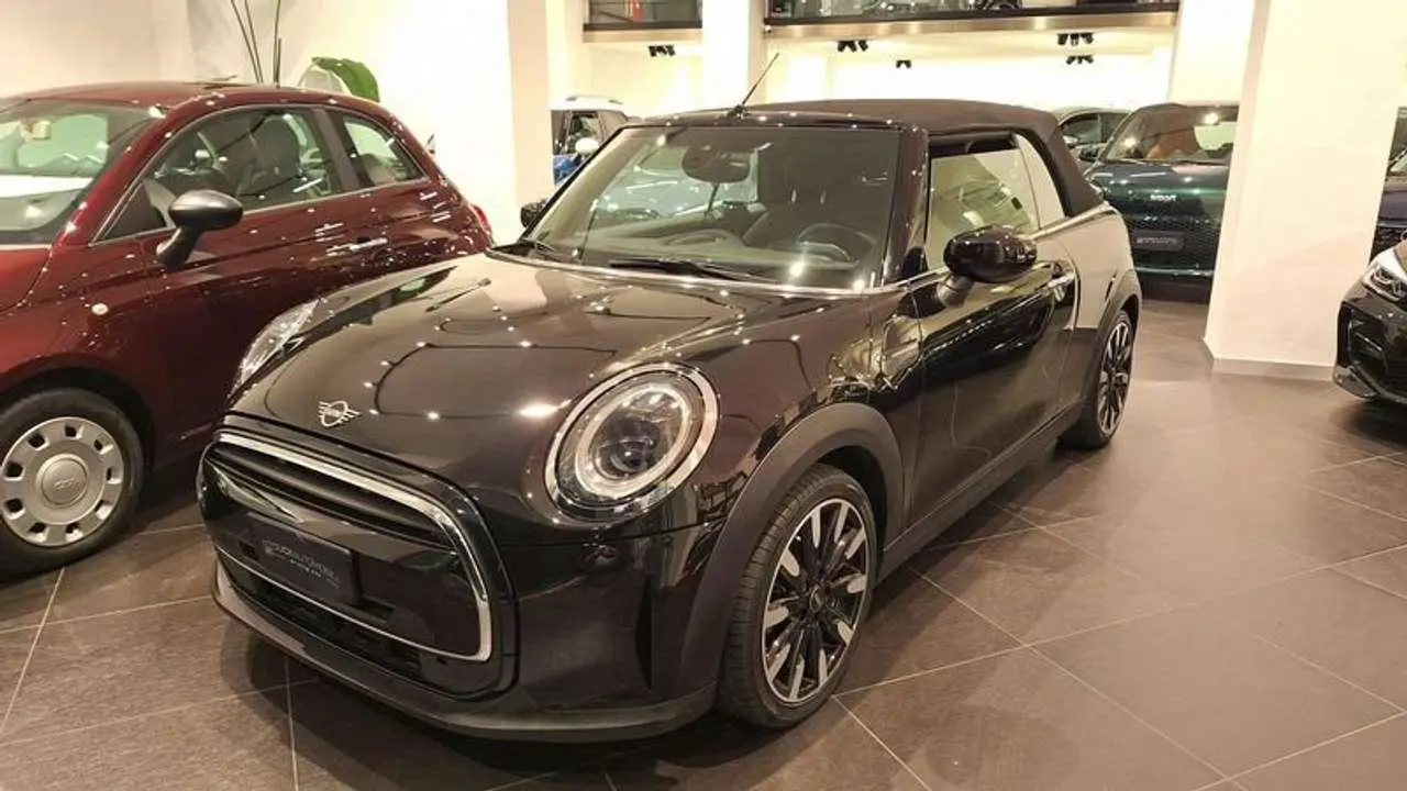 Photo 1 : Mini Cooper 2021 Petrol