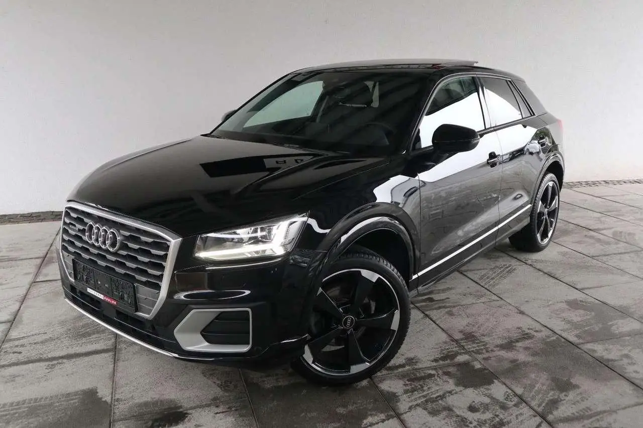 Photo 1 : Audi Q2 2020 Petrol