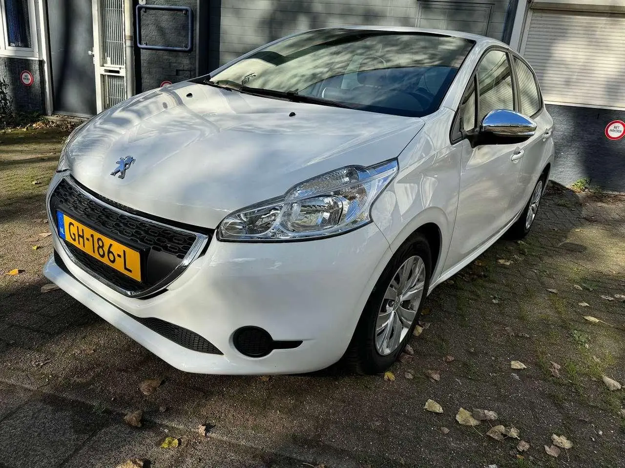 Photo 1 : Peugeot 208 2015 Petrol