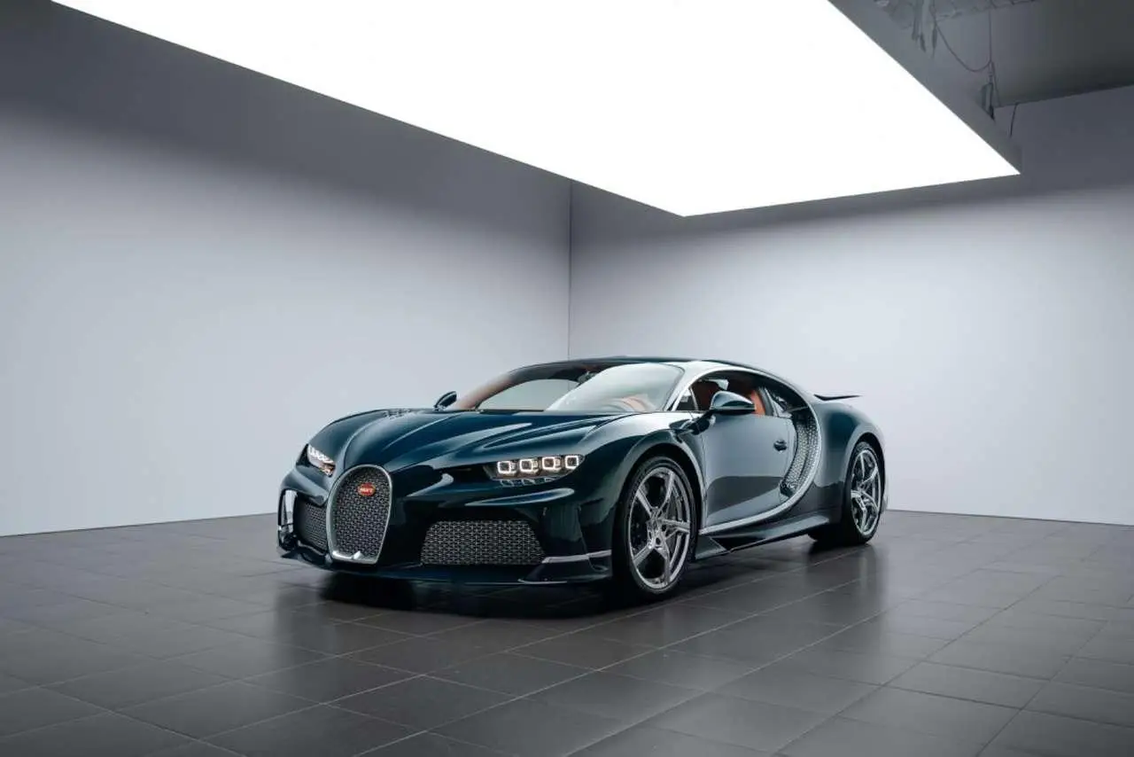 Photo 1 : Bugatti Chiron 2023 Petrol