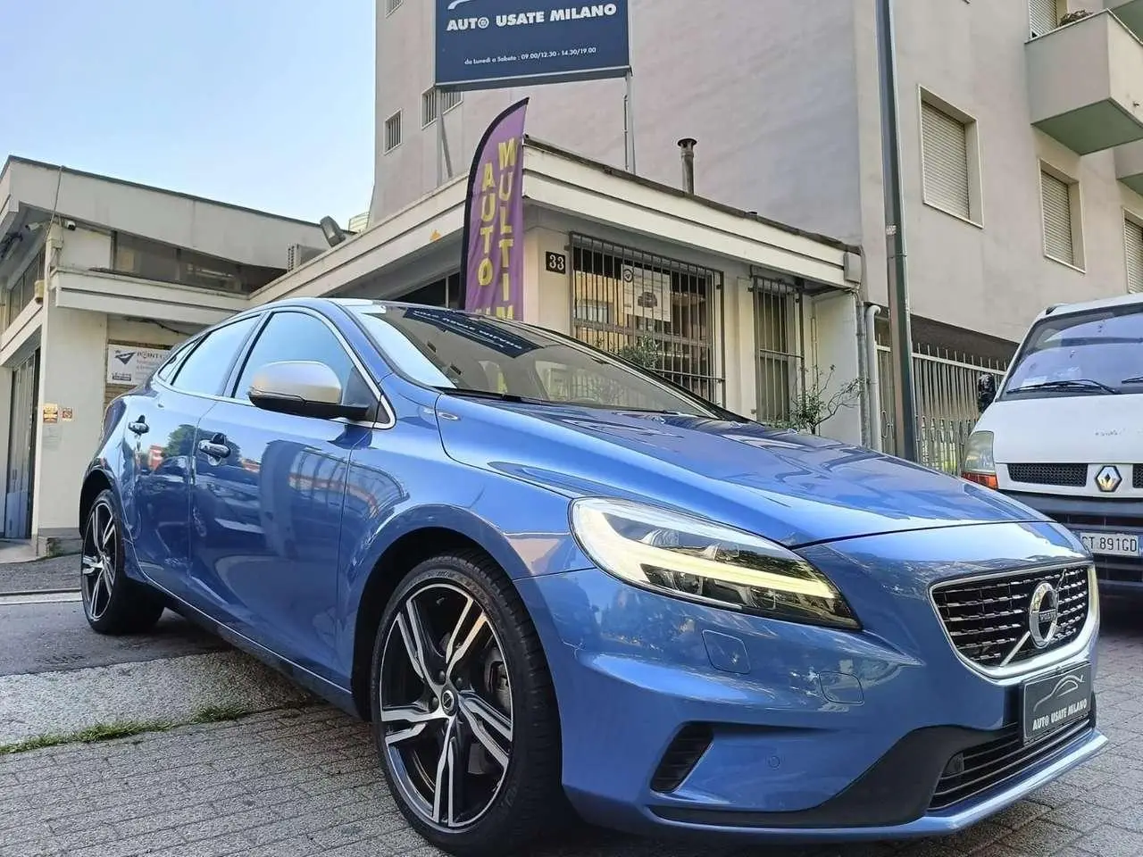 Photo 1 : Volvo V40 2019 Essence