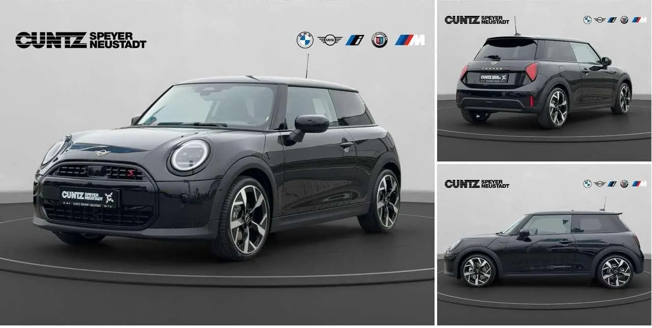 Photo 1 : Mini Cooper 2024 Petrol