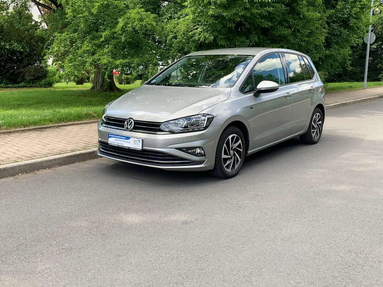 Photo 1 : Volkswagen Golf 2018 Petrol