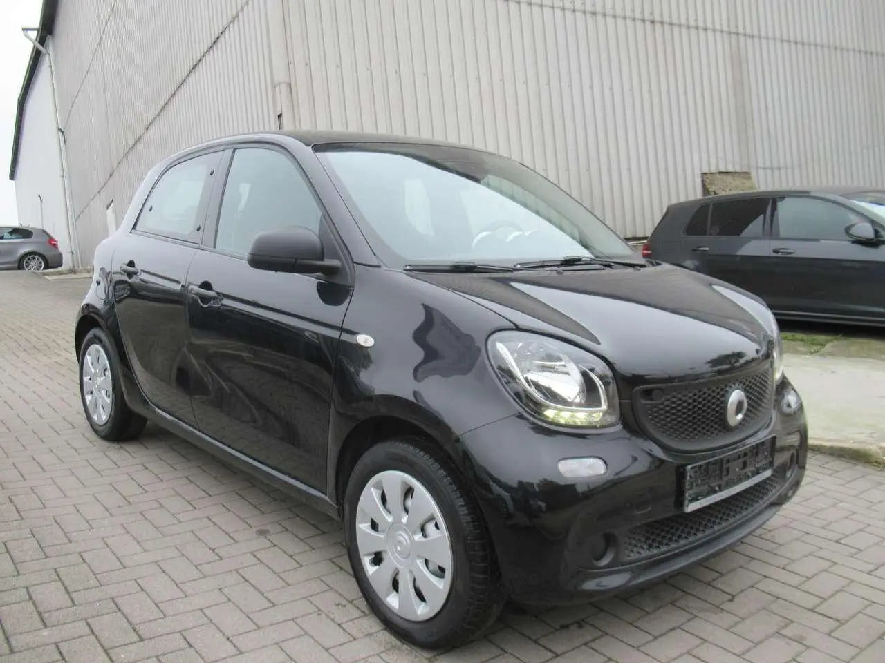 Photo 1 : Smart Forfour 2016 Essence