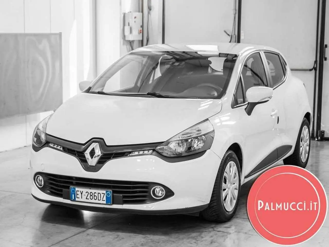 Photo 1 : Renault Clio 2015 Petrol