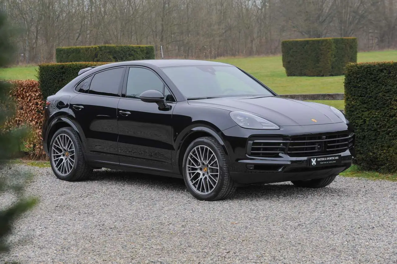 Photo 1 : Porsche Cayenne 2023 Petrol