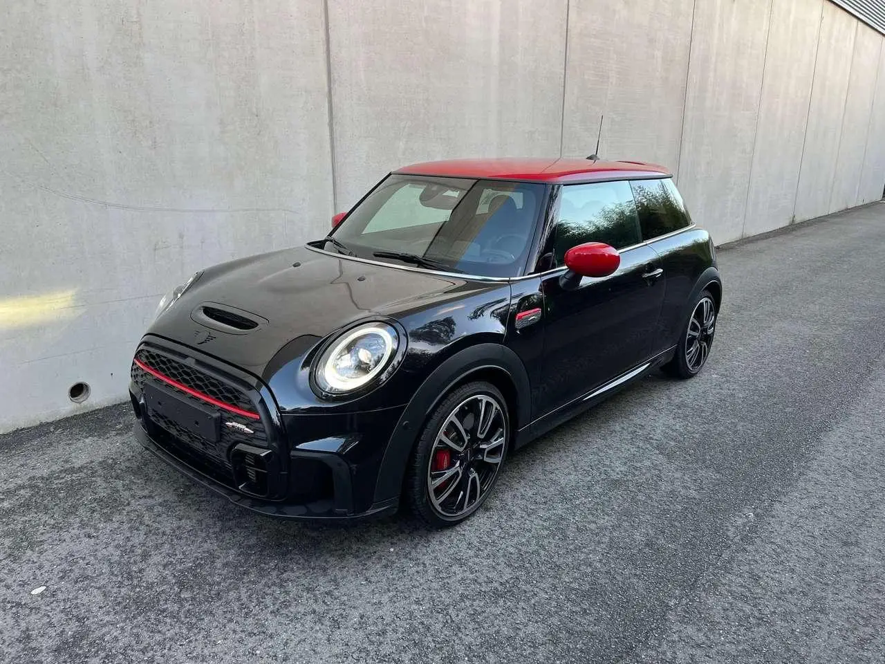 Photo 1 : Mini John Cooper Works 2022 Essence