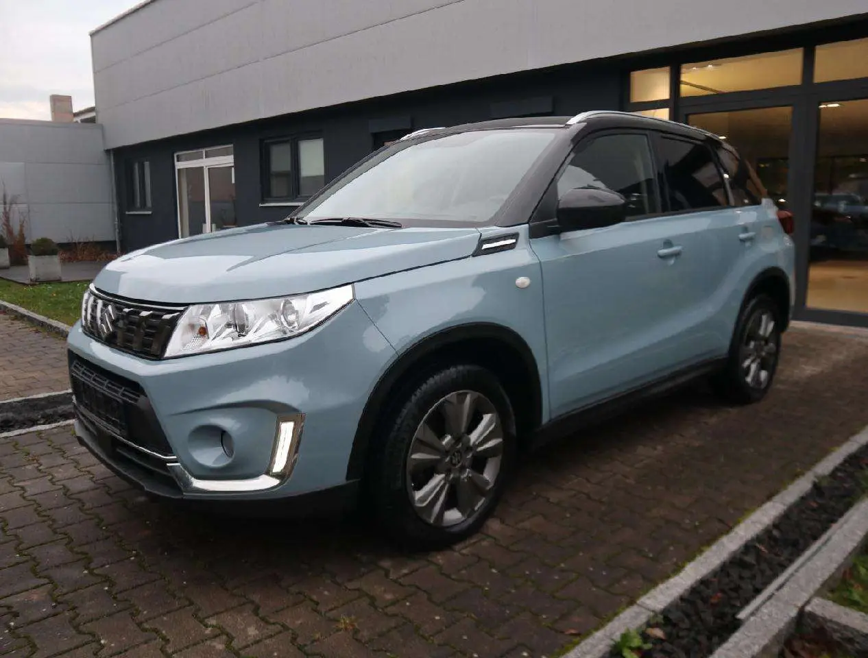 Photo 1 : Suzuki Vitara 2019 Petrol