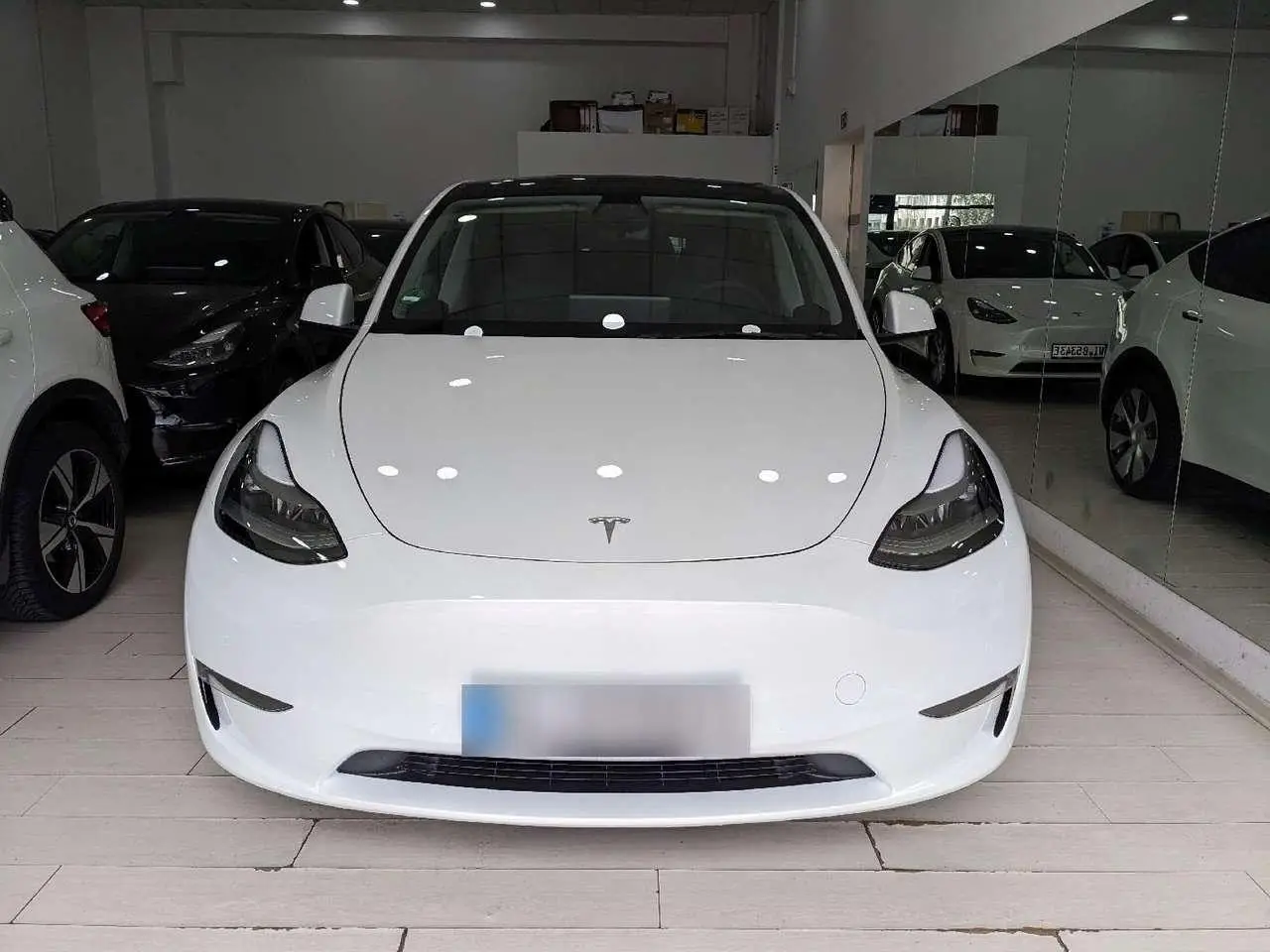 Photo 1 : Tesla Model Y 2022 Électrique