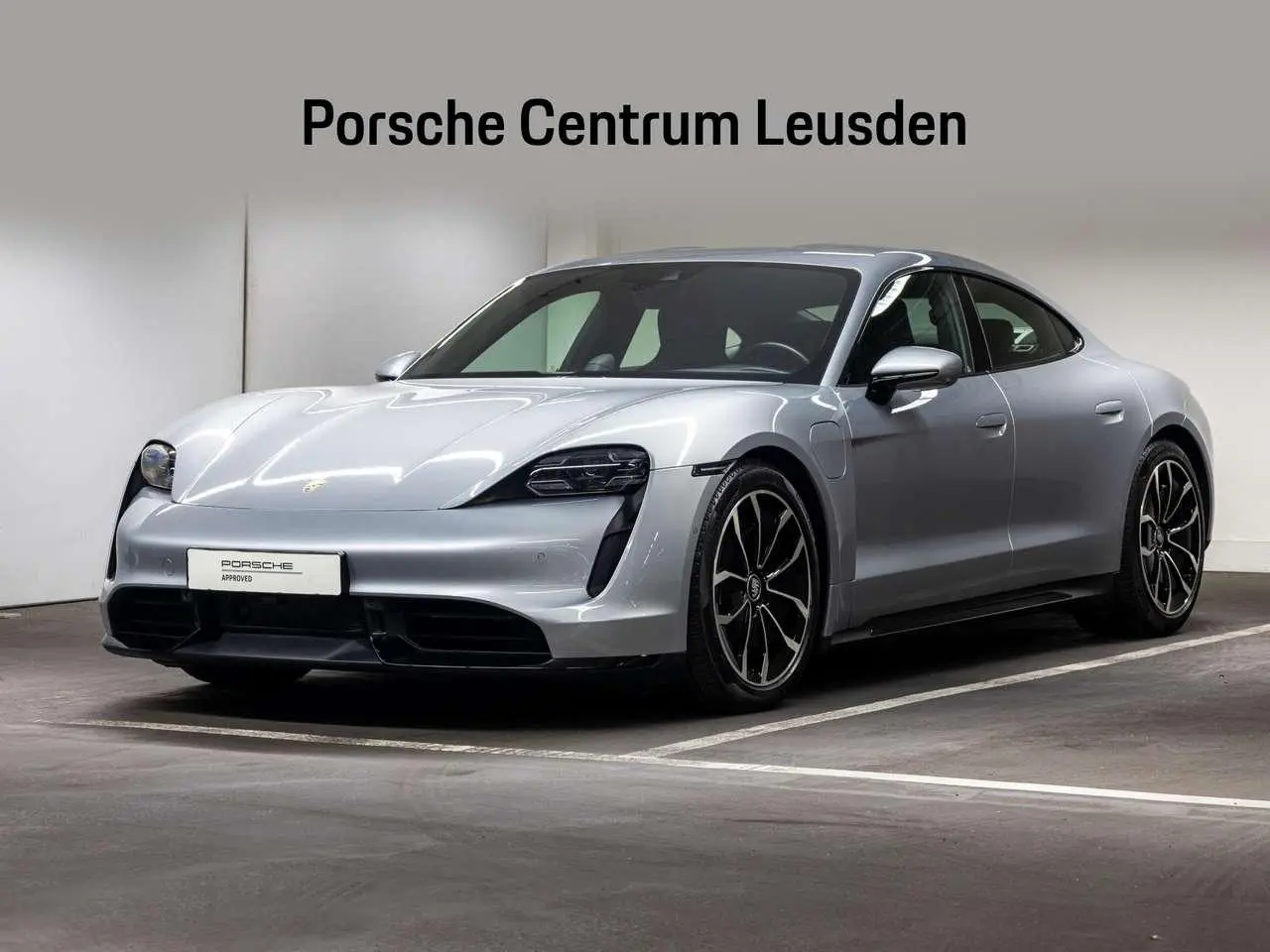 Photo 1 : Porsche Taycan 2020 Électrique