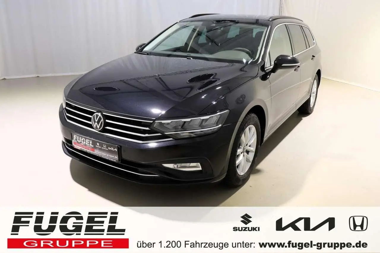 Photo 1 : Volkswagen Passat 2023 Essence