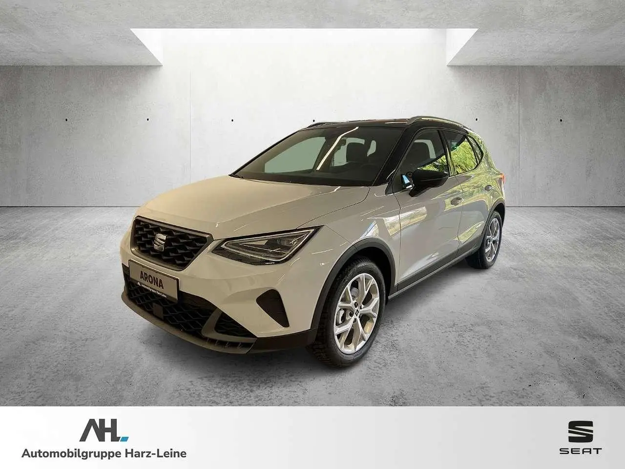 Photo 1 : Seat Arona 2024 Petrol