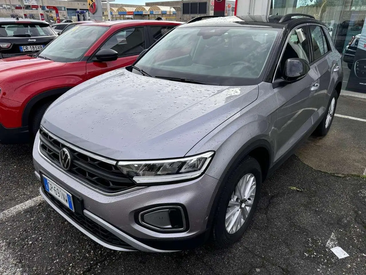 Photo 1 : Volkswagen T-roc 2023 Petrol