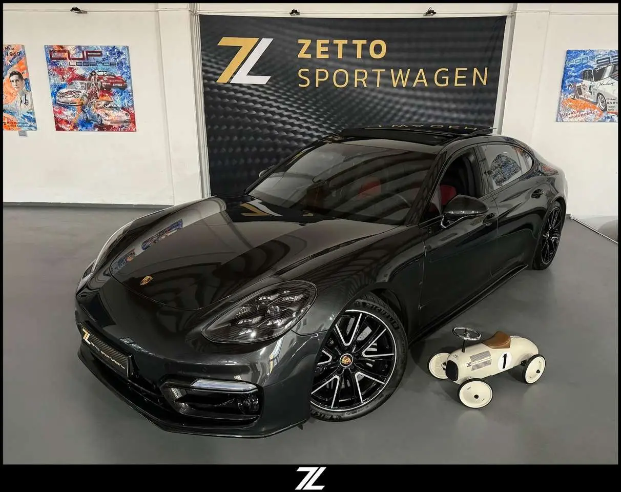 Photo 1 : Porsche Panamera 2021 Essence