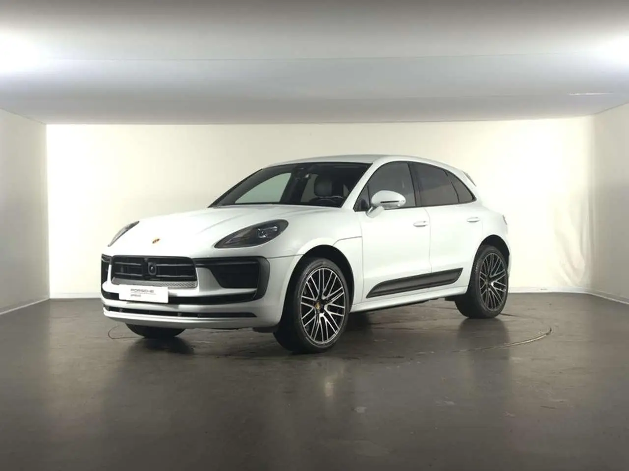 Photo 1 : Porsche Macan 2022 Essence