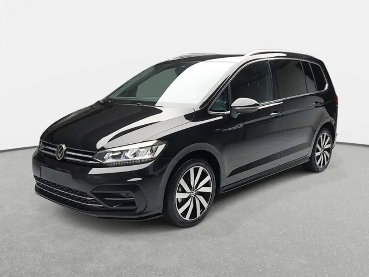 Photo 1 : Volkswagen Touran 2024 Essence