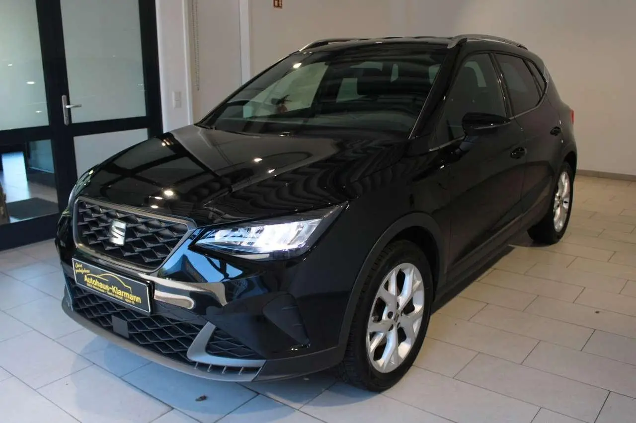 Photo 1 : Seat Arona 2023 Petrol