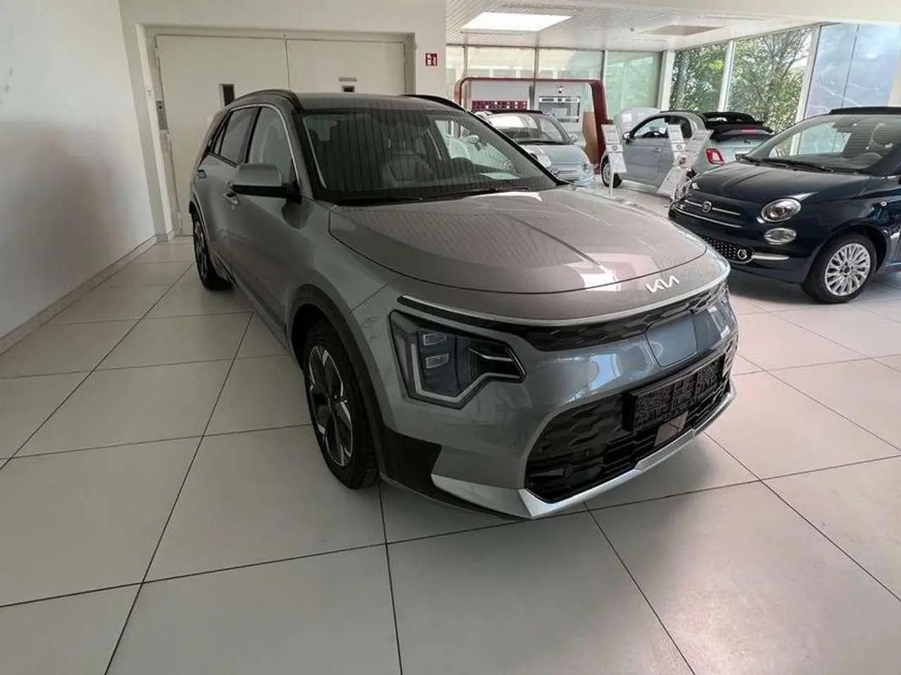 Photo 1 : Kia Niro 2023 Électrique