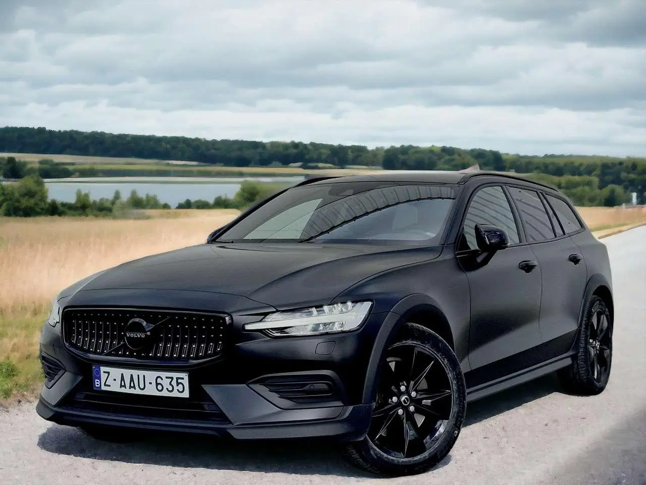 Photo 1 : Volvo V60 2019 Diesel