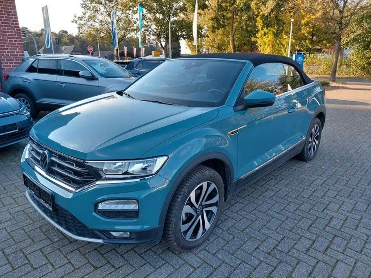 Photo 1 : Volkswagen T-roc 2021 Petrol