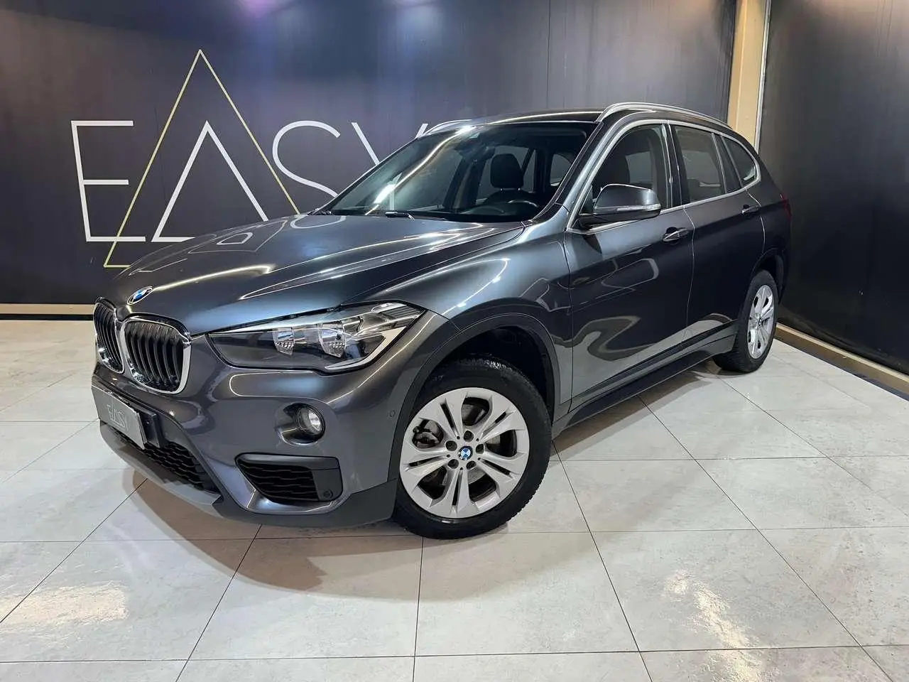 Photo 1 : Bmw X1 2018 Diesel