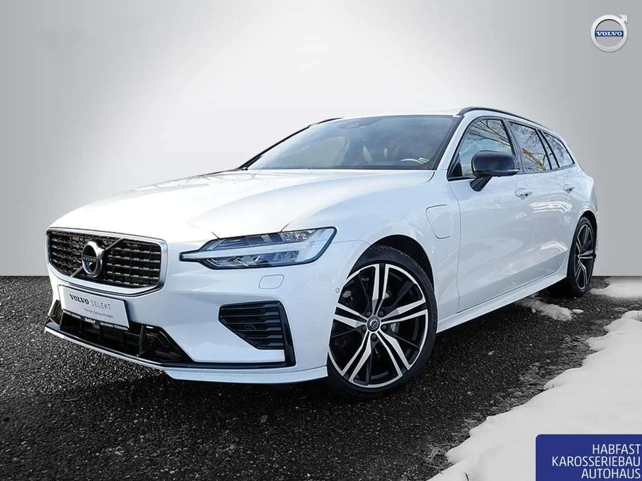 Photo 1 : Volvo V60 2019 Hybride