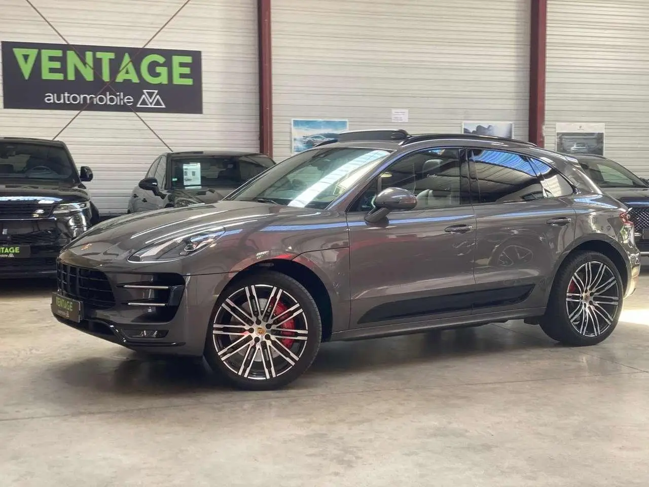 Photo 1 : Porsche Macan 2018 Petrol