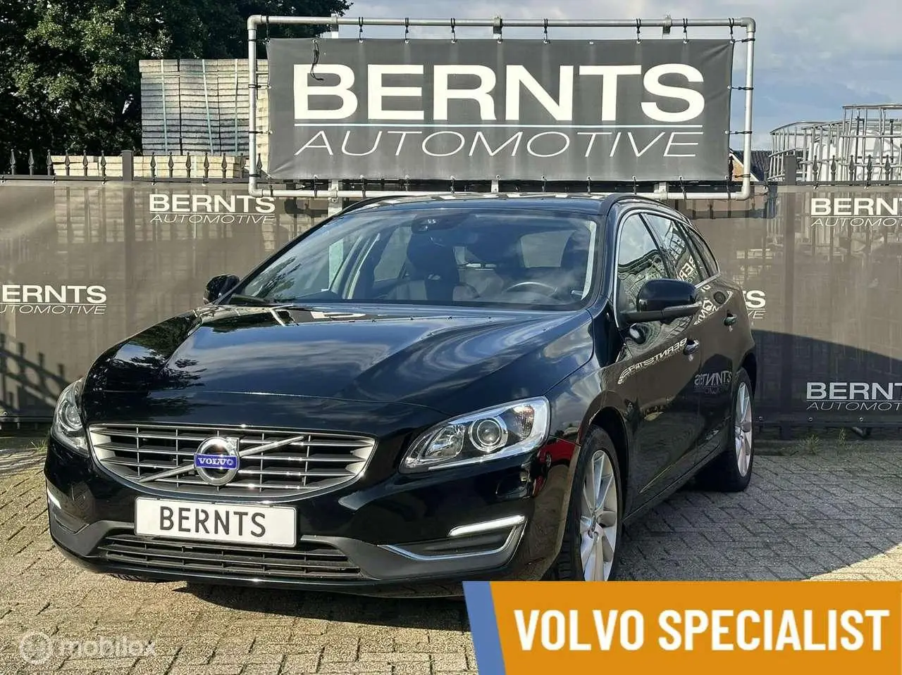 Photo 1 : Volvo V60 2017 Essence